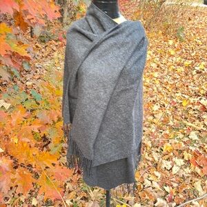 Donna Karan Dark Gray 100% Cashmere Wrap